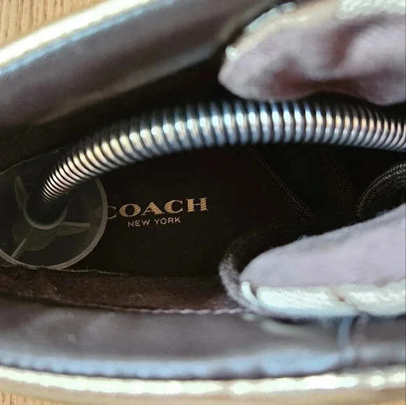 Coach New York Women's  Brown Freesia Lace Up High Top Sneaker Shoes Size 8. - Picture 15 of 16